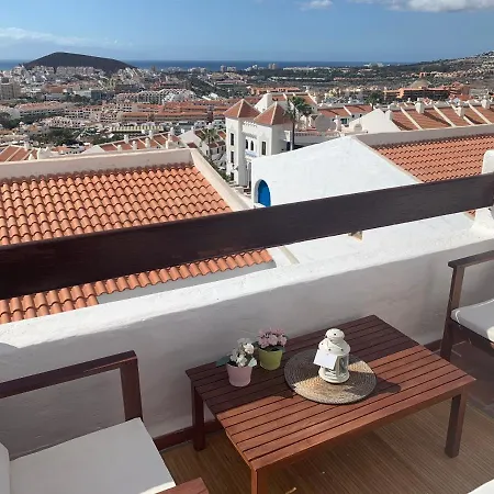 Quiet Studio, Incredible Views, Climatized Pool, Free Wifi