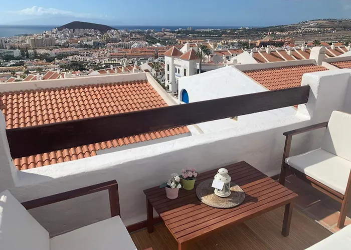 Quiet Studio, Incredible Views, Climatized Pool, Free Wifi