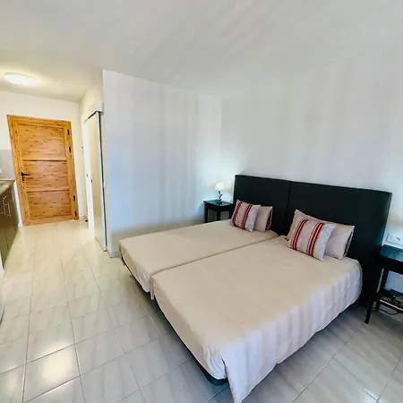Quiet Studio, Incredible Views, Climatized Pool, Free Wifi * Arona (Tenerife)