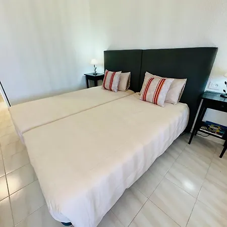 Quiet Studio, Incredible Views, Climatized Pool, Free Wifi