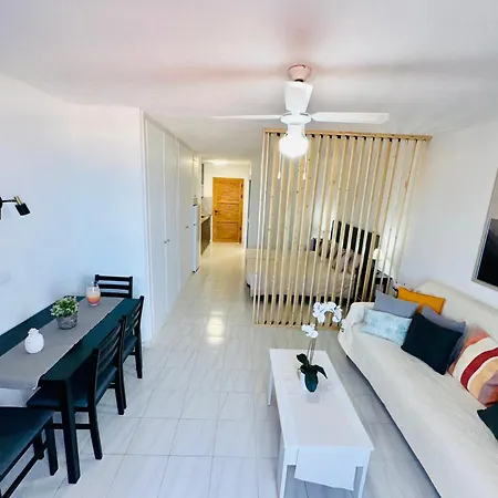 Quiet Studio, Incredible Views, Climatized Pool, Free Wifi Lägenhet *
