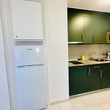 Lägenhet Quiet Studio, Incredible Views, Climatized Pool, Free Wifi *