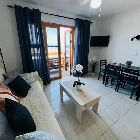 Quiet Studio, Incredible Views, Climatized Pool, Free Wifi Arona (Tenerife)